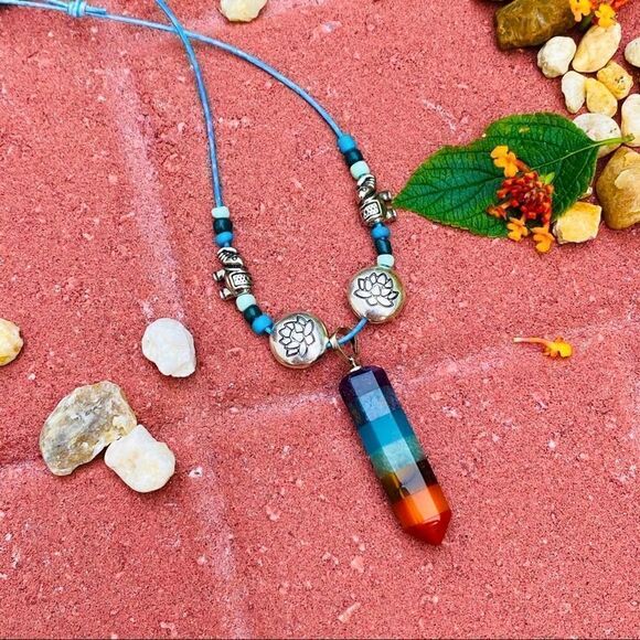 7 Chakra Point Stone Reiki Leather Necklace - Picture 1 of 6